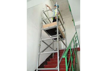 Stairway Tower
2.2m Working Platform height
700mm x 1300mm Platform Size